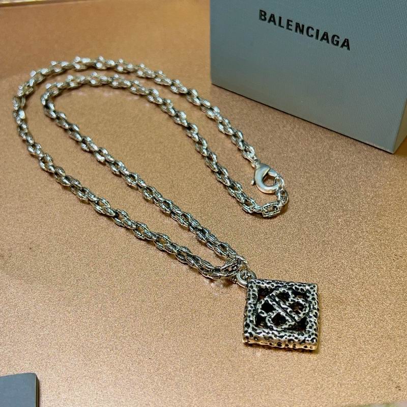 Balenciaga Necklace 04yxh70